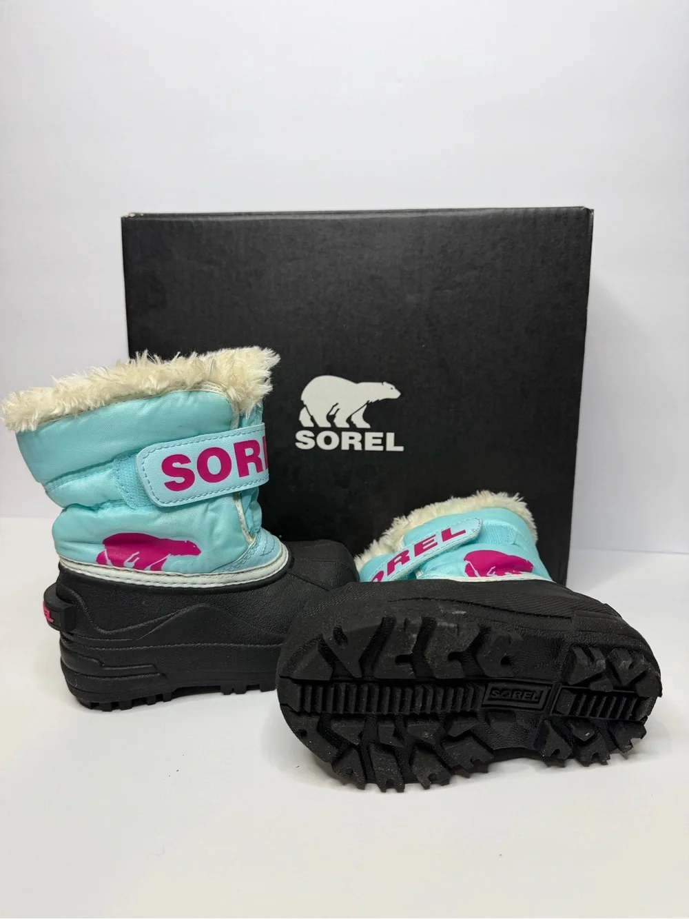 *Pre-Loved* Sorel Girls Aqua Blue and Pink Winter Boots with Faux Fur Cuff